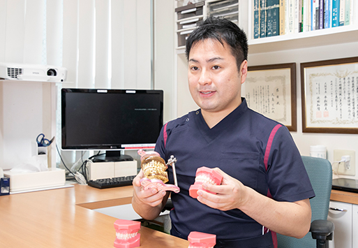 馬鹿正直に、歯医者をしているつもりです。